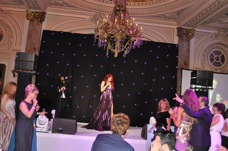 Haifa Wehbe Les Amis Du Liban Concert